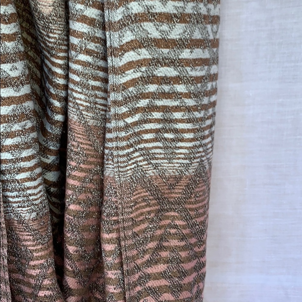 Beautiful infinity scarf - Picture 2 of 4
